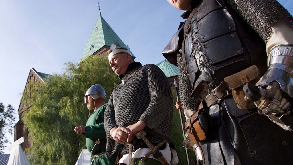 Foto af mænd i brynjer