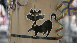 Dekoreret fastelavnstønde