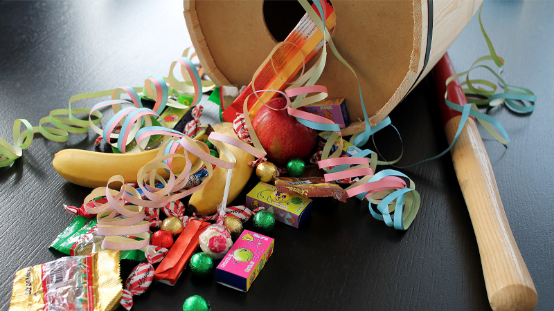 Fastelavnstønde Med Slik Foto Pixabay